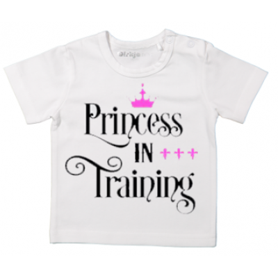 T-shirt "Princess in training" T-shirt "Princess in training"